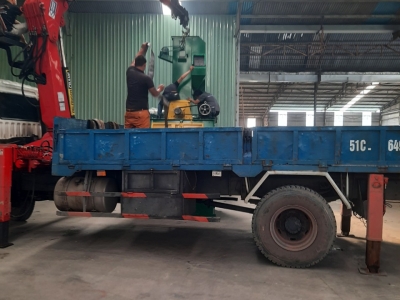 Địa chỉ cung cấp máy phun bi băng chuyền con lăn uy tín, giá tốt