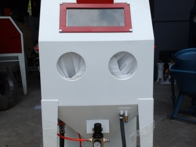 Công nghệ kiểm soát bụi trong máy phun cát