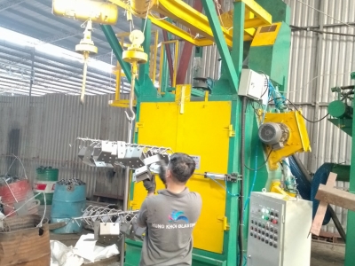 Tìm hiểu về ưu điểm của máy phun bi dạng treo chất lượng cao