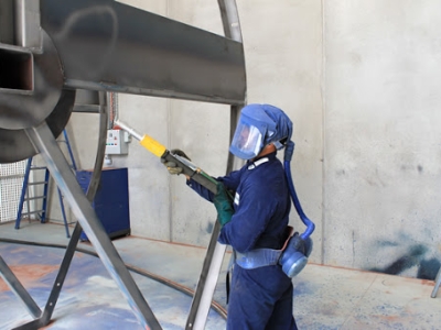 Dịch vụ phun gia công chuyên nghiệp: Giải pháp tối ưu cho bề mặt sản phẩm