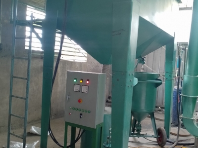 Tầm quan trọng của máy phun bi - phun cát trong gia công bề mặt sản phẩm