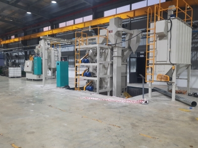 Máy phun dạng treo và máy phun băng tải cuốn