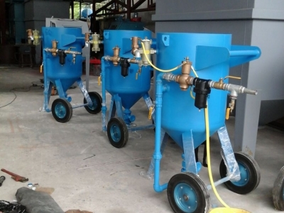 Chuyên cung cấp máy phun cát giá tốt chính hãng