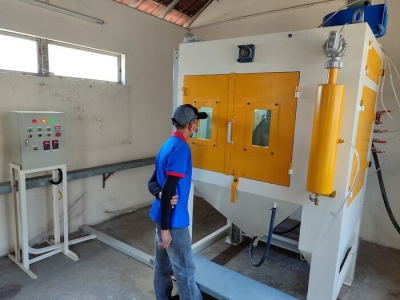 Đừng bỏ lỡ cơ sở phân phối máy phun cát tạo nhám uy tín