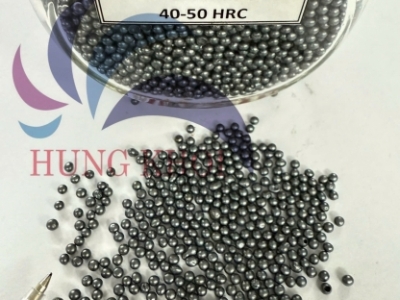 Phân tích ưu nhược điểm của hạt thép phun bi so với các loại vật liệu phun mài khác